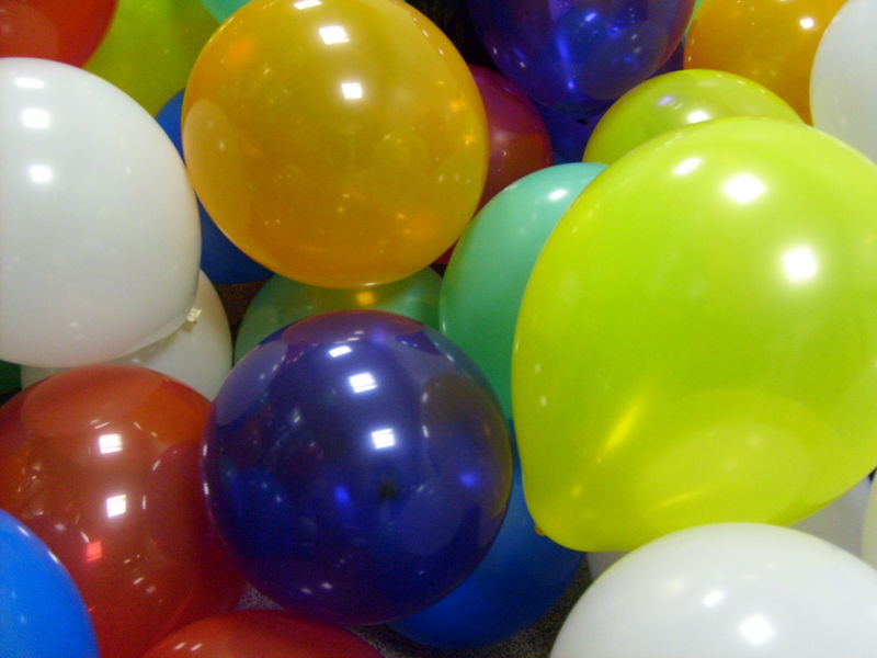 File:InflatableBalloons.jpg